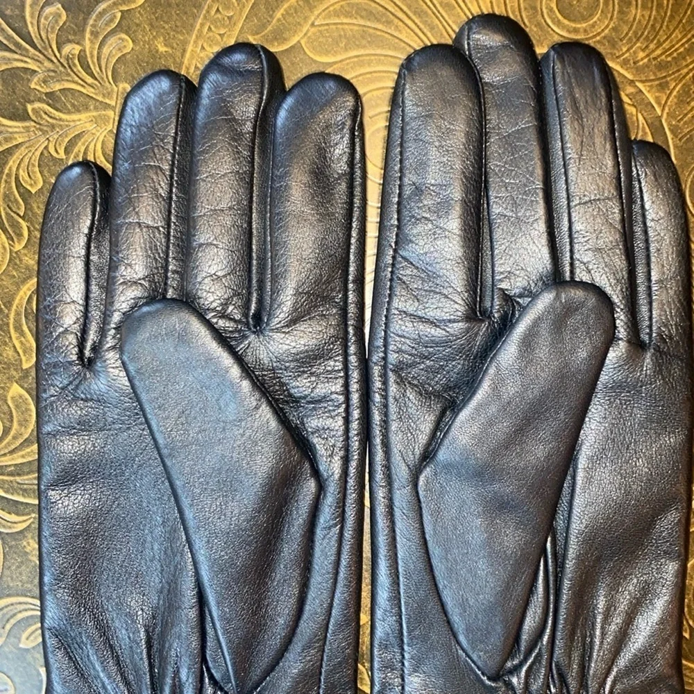 Michael Kors Women's Leather Logo Ornament Gloves - Black/Silver size sm…